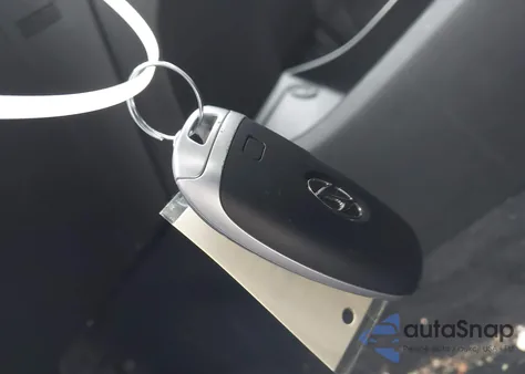 2022 Hyundai Santa Fe Hybrid Blue z USA, uszkodzony, nr VIN KM8S2DA17NU026303